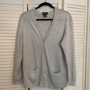 10/$50 100% Merino Wool Cardigan 🤍